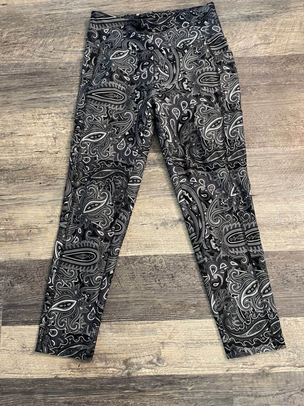 Bally Black and White Paisley Active Leggings